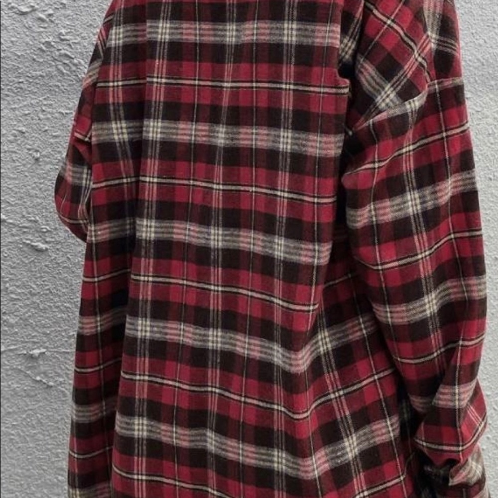 ✨SOLD OUT✨ Plaid Shacket - Picture 2 of 5